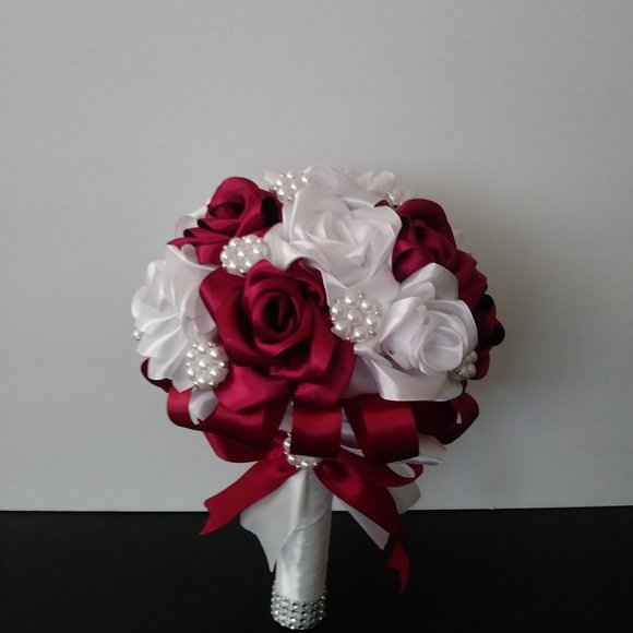 Eternal rose bouquet for weddings or XV Years in wine red and white main image 5